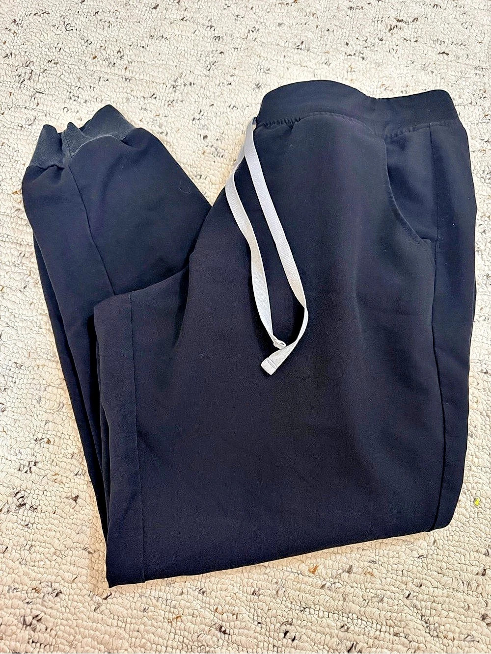 FIGS Zamora Jogger Scrub Pant Black jogger Pants